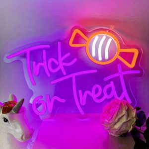 1 pc Trick or Treat with Candy Pattern Halloween Wall Neon Decoration, Dimmable LED Halloween Ambiance Wall Decoration Neon Sign, Perfect for Halloween Party, Bedroom, Birthday Party, Bar, Shop, Game Room, Club, Room, Friends Gathering Wall Decorations, Preferred for Friends and Family's Birthdays, Halloween Gifts, USB Powered Illuminated Sign Hanging Unit, 5V USB Power Supply