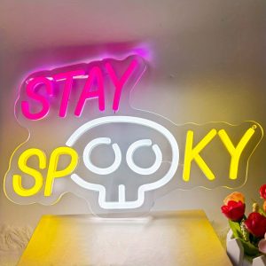 1 pc Stay Spooky Halloween Wall Neon Decoration, Dimmable LED Halloween Ambiance Wall Decoration Neon Sign, great for Halloween parties, bedrooms, birthday parties, bars, shops, game rooms, clubs, rooms, friends party wall decorations, as a friend's family birthday, Halloween gift preferred, USB powered light up sign hanging device, 5V USB power supply