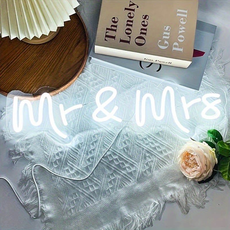 1 pc Mr & Mrs LED Neon Sign, Wall Decor Neon Illuminated Sign for Weddings, Anniversary Parties, Living Rooms, Engagements, Bedrooms and Home Wall Decor Neon Signs, 5 V USB Power Supply