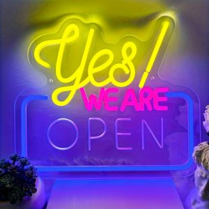 1 pc Yes! We ARE OPEN LED neon sign, 3D engraving, ambient wall decoration neon sign for shops, restaurants, parties, events, hotels, bars, clubs, bedroom and home wall decorations, preferred choice for friends and family's birthday and holiday gifts, USB powered illuminated sign hanging device, 5V USB power supply