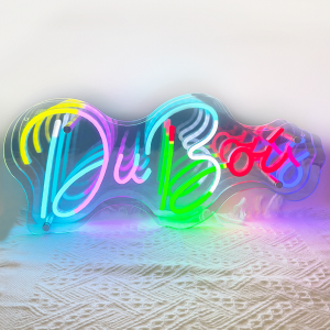 1pc Custom Neon Sign For Wall Decor, Personalized Last Name Neon Light Sign Wedding Festival Neon Sign Home Decoration Backdrop Family Name Light Wedding Gifts Mr And Mrs Name Neon Light Sign, USB Power.